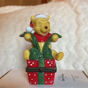 Disney Christmas porcelain hinged trinket box Winnie the Pooh December vintage